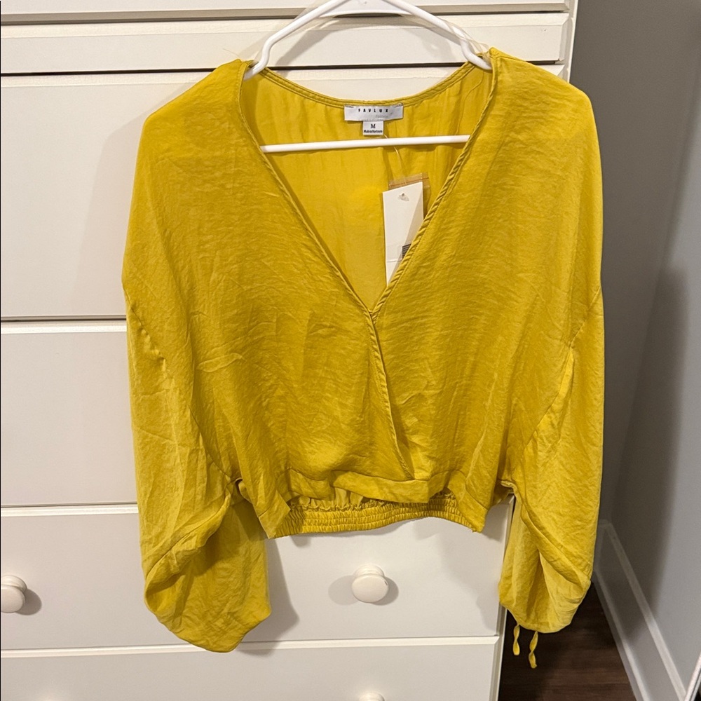 FAVLUX Yellow Crop Top